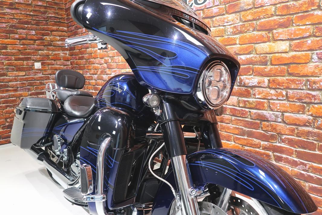 HARLEY-DAVIDSON - FLHXSE 3 - 4 - 5 CVO 1790 WEE