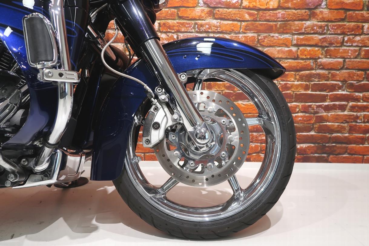 HARLEY-DAVIDSON - FLHXSE 3 - 4 - 5 CVO 1790 WEE