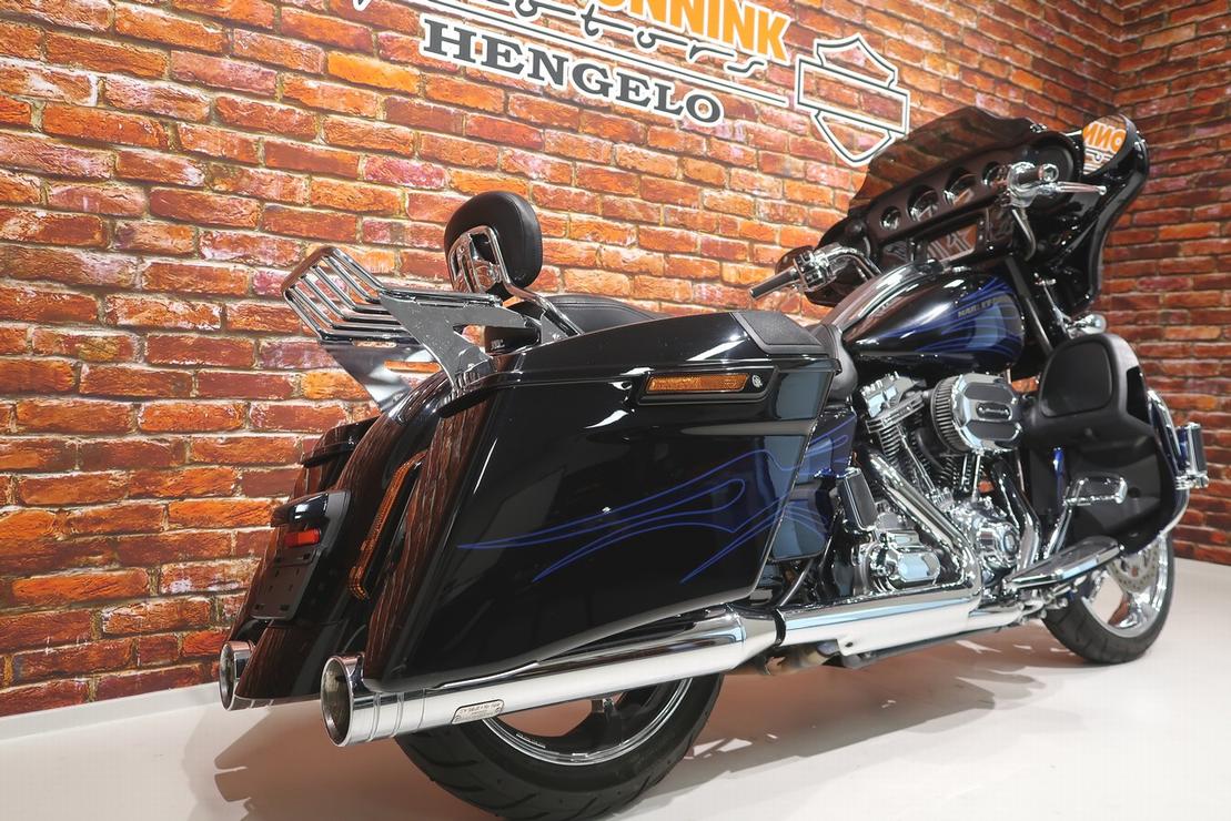 HARLEY-DAVIDSON - FLHXSE 3 - 4 - 5 CVO 1790 WEE
