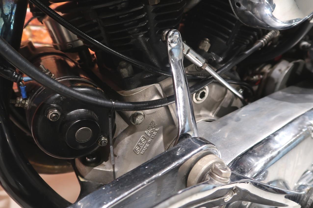 HARLEY-DAVIDSON - FL 1200 Duo Glide Panhead