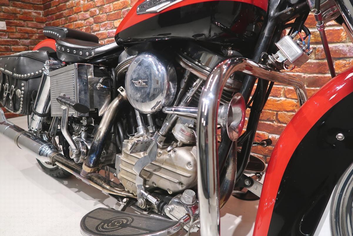 HARLEY-DAVIDSON - FL 1200 Duo Glide Panhead