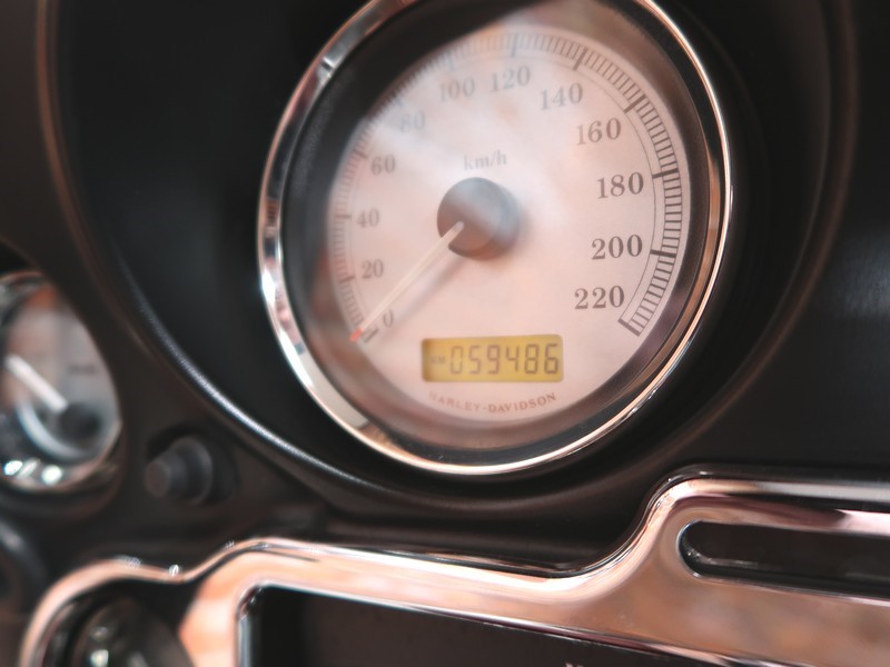 HARLEY-DAVIDSON - FLHX Street Glide 1580