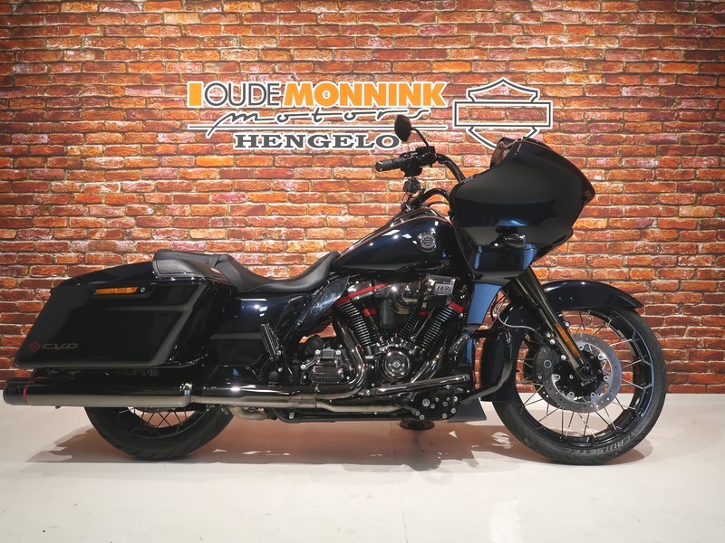 HARLEY-DAVIDSON - FLTRXSE CVO 117 Road Glide
