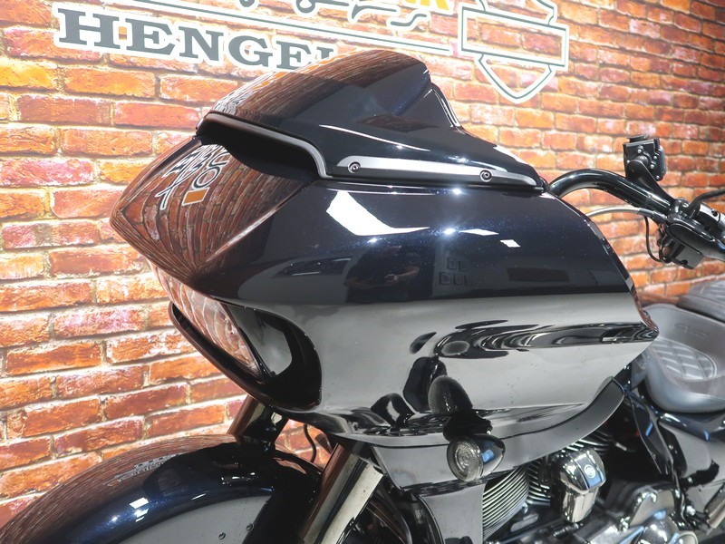 HARLEY-DAVIDSON - FLTRXSE CVO 117 Road Glide