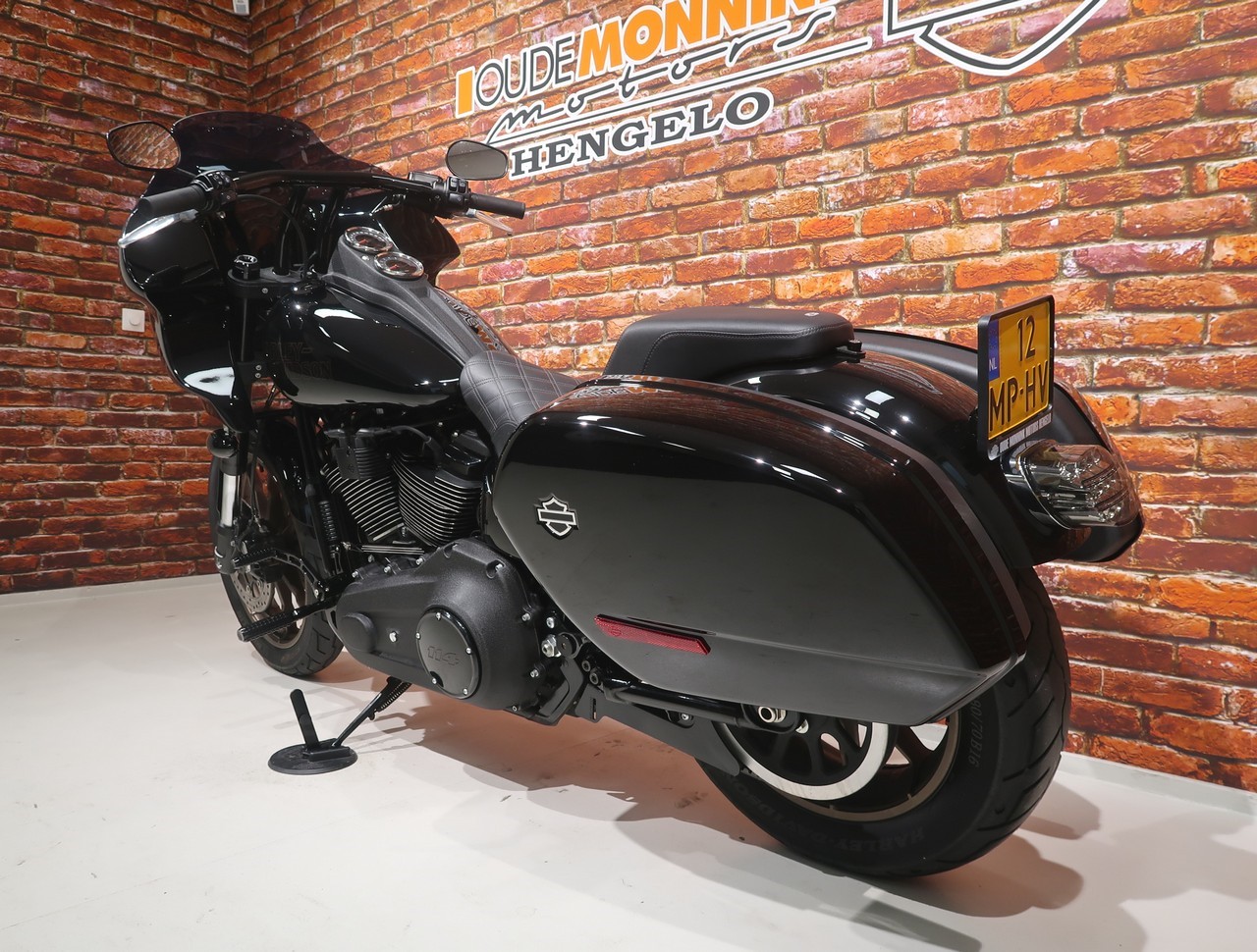HARLEY-DAVIDSON - FXLRS Low Rider S 114
