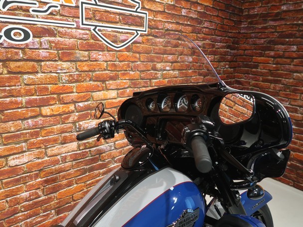 HARLEY-DAVIDSON - FLHTK Electra Limited 114