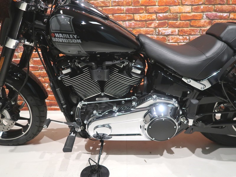 HARLEY-DAVIDSON - FLSB Sport Glide 107