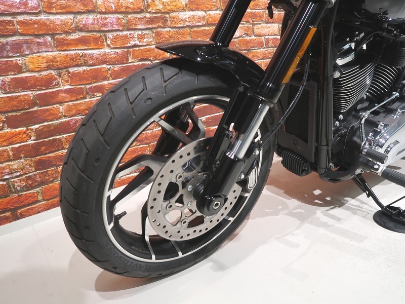HARLEY-DAVIDSON - FLSB Sport Glide 107