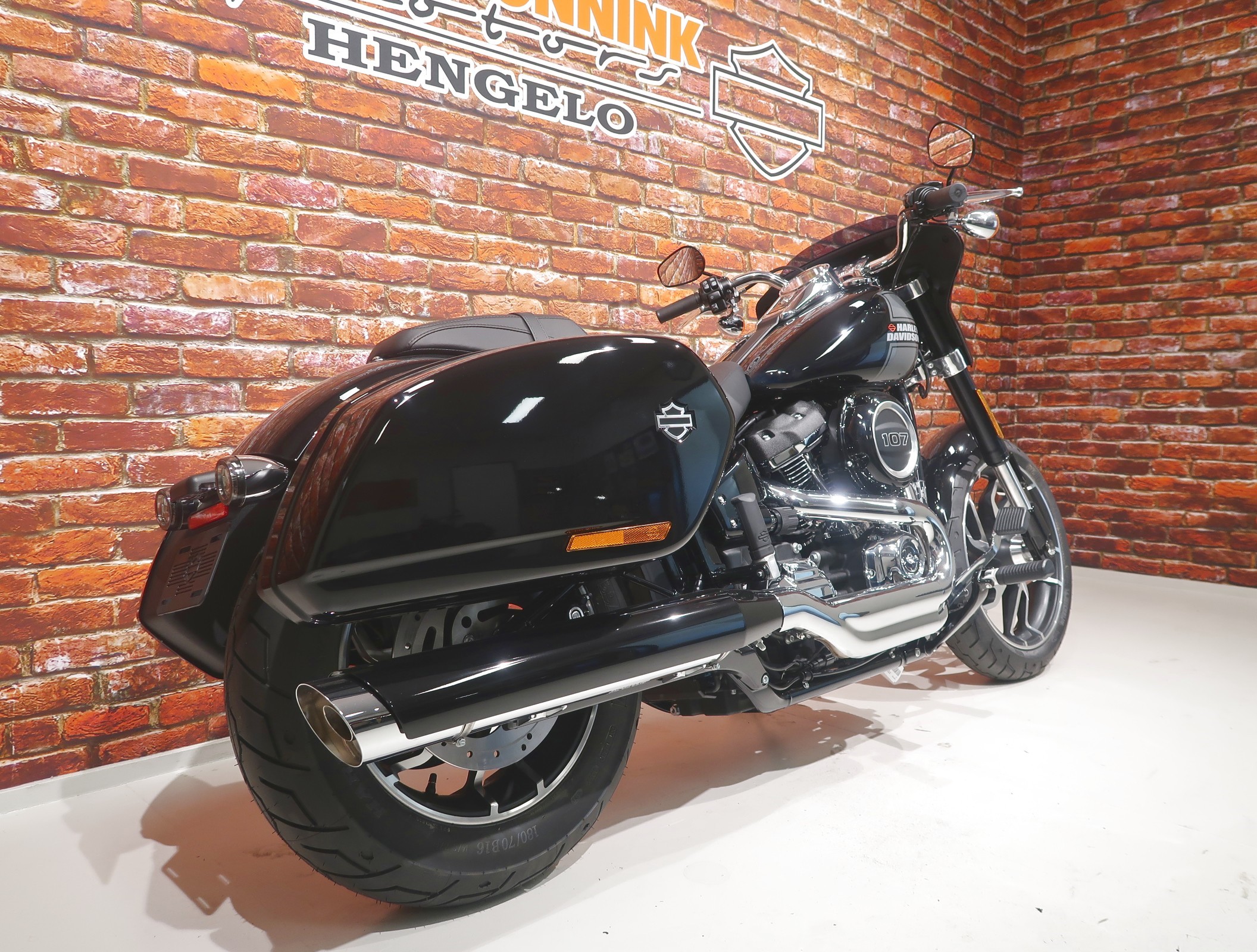 HARLEY-DAVIDSON - FLSB Sport Glide 107