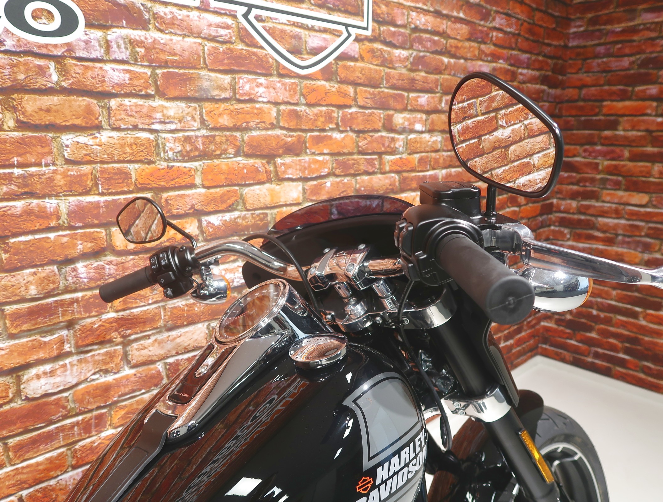 HARLEY-DAVIDSON - FLSB Sport Glide 107