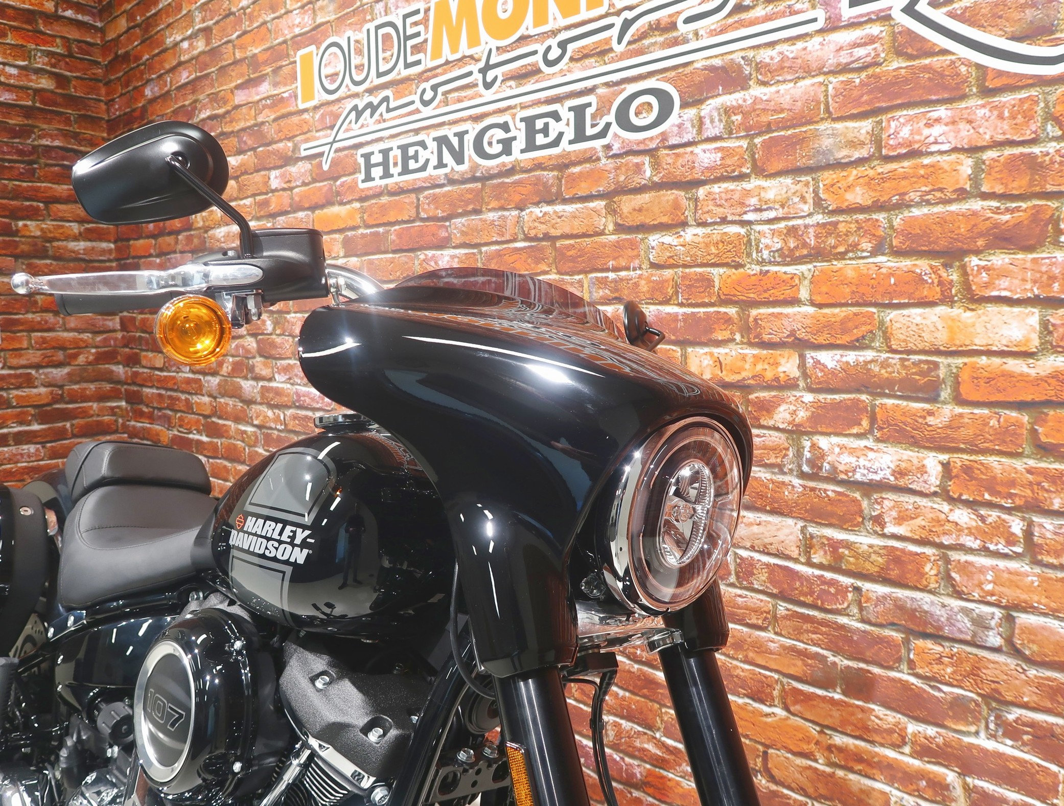 HARLEY-DAVIDSON - FLSB Sport Glide 107
