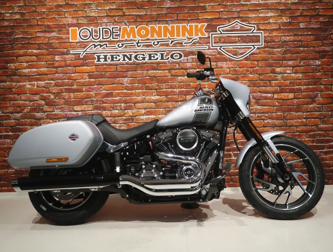 HARLEY-DAVIDSON - FLSB Sport Glide 107