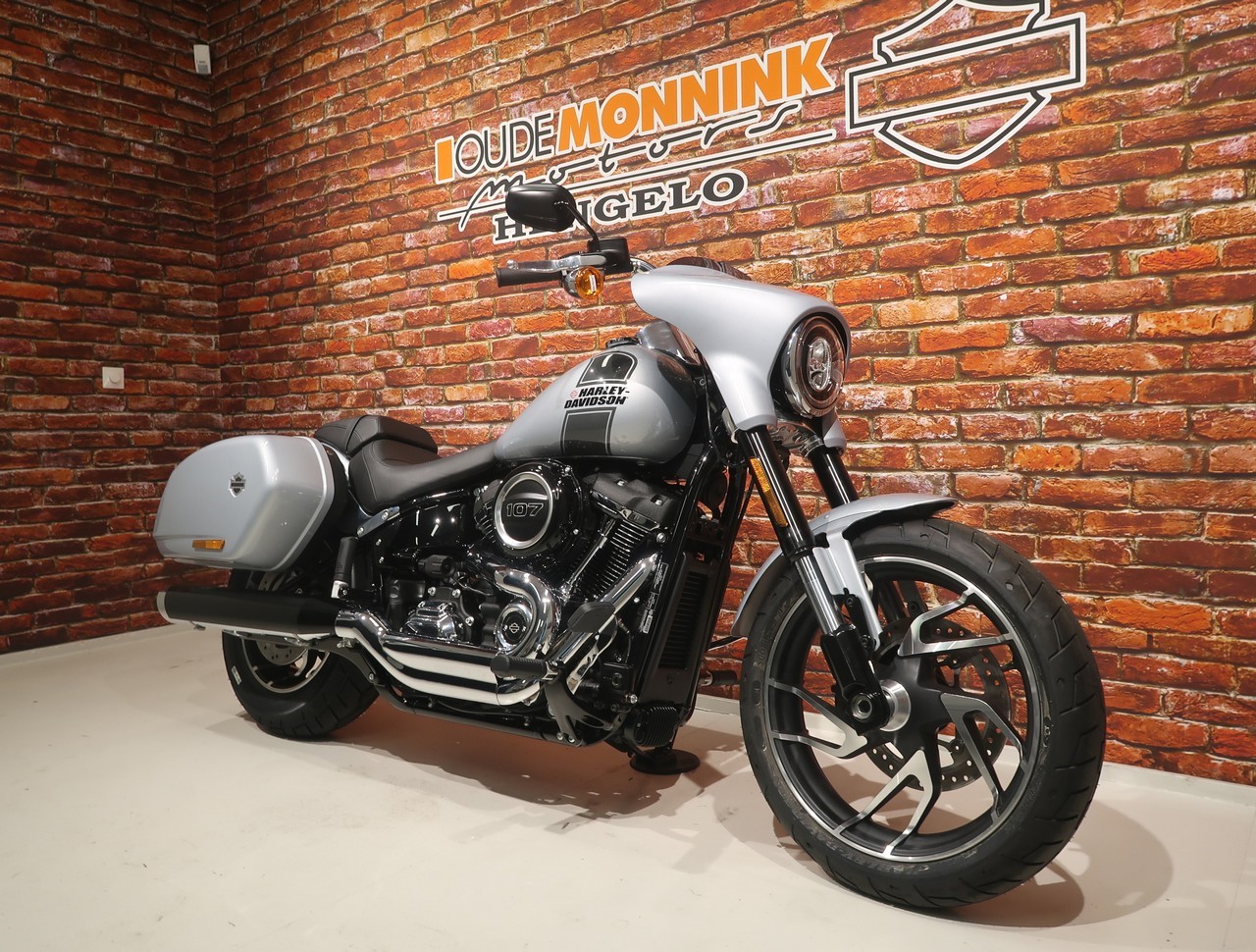 HARLEY-DAVIDSON - FLSB Sport Glide 107