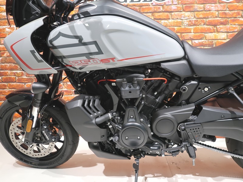 HARLEY-DAVIDSON - RA1250ST Pan America