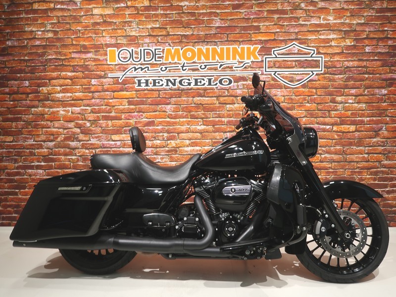 HARLEY-DAVIDSON - FLHRXS Road King Special 107