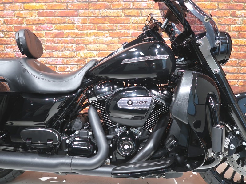 HARLEY-DAVIDSON - FLHRXS Road King Special 107
