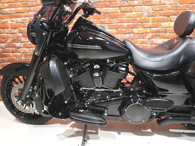 HARLEY-DAVIDSON - FLHRXS Road King Special 107