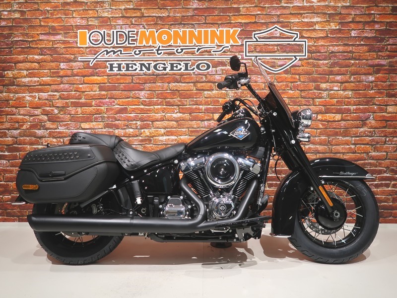 HARLEY-DAVIDSON - FLHC Heritage Classic 117