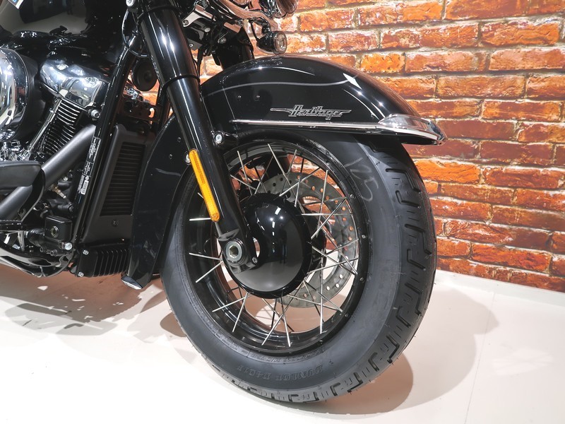 HARLEY-DAVIDSON - FLHC Heritage Classic 117