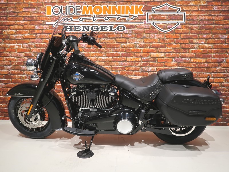 HARLEY-DAVIDSON - FLHC Heritage Classic 117
