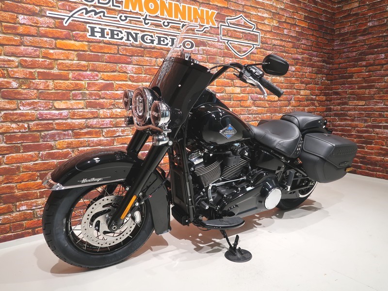 HARLEY-DAVIDSON - FLHC Heritage Classic 117