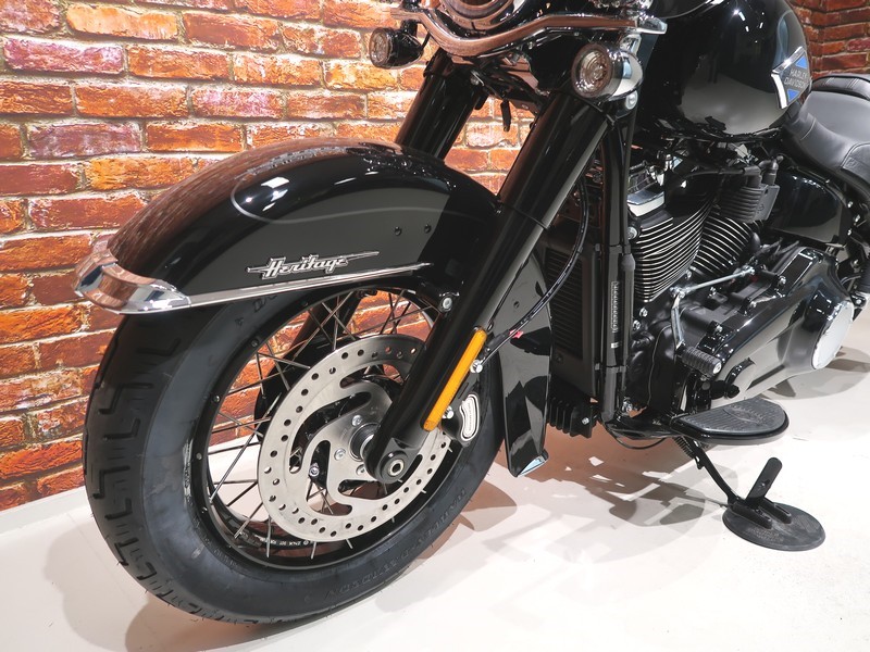 HARLEY-DAVIDSON - FLHC Heritage Classic 117