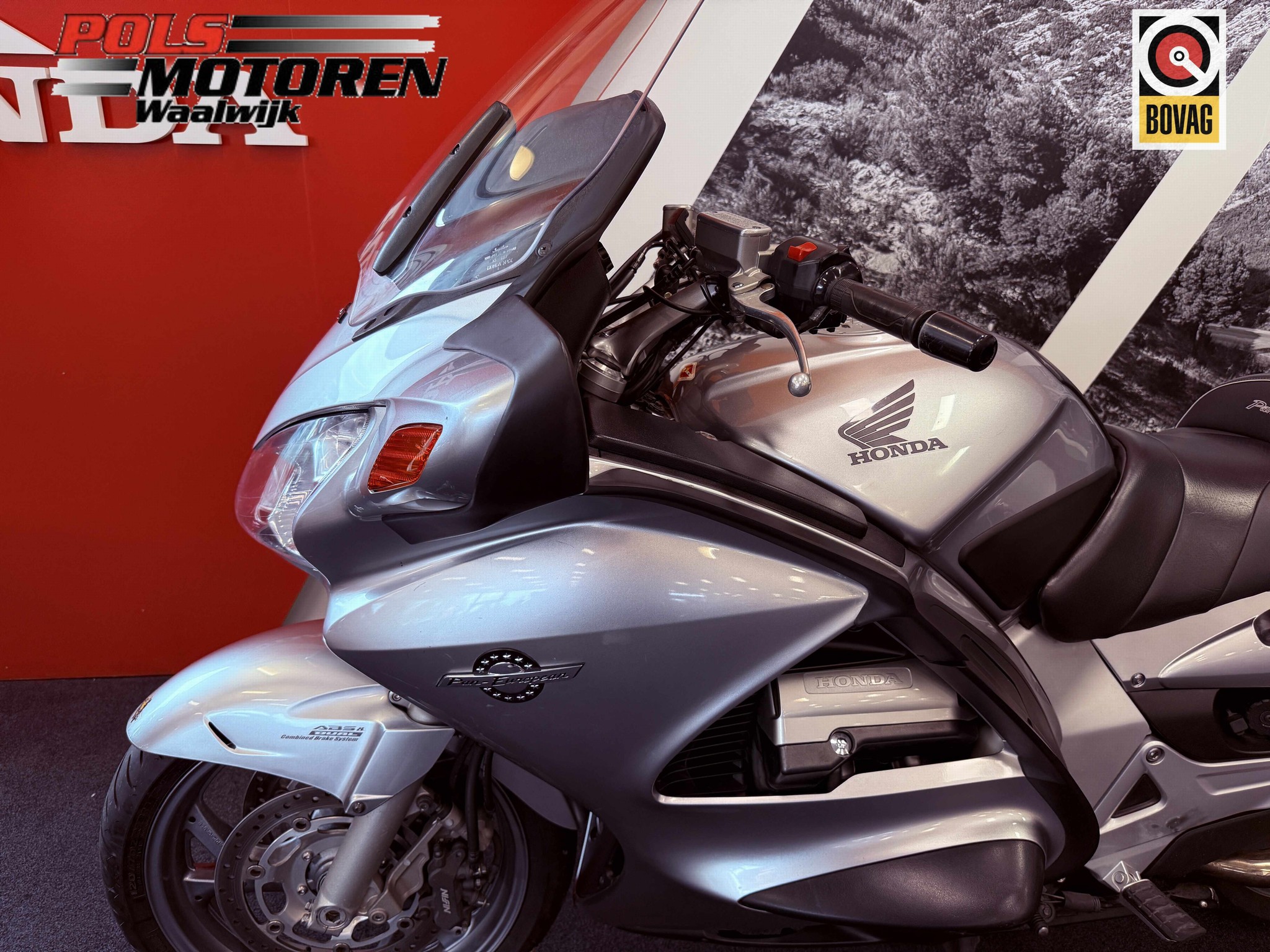 HONDA ST 1300 A9 ED Pan European Del