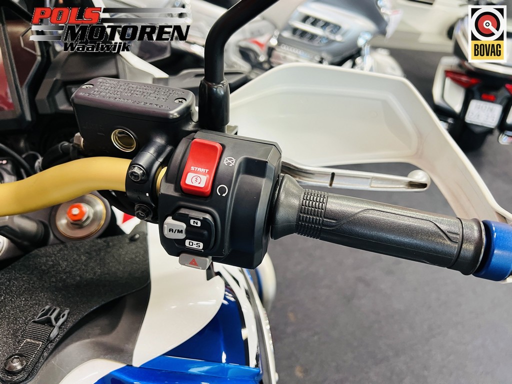 HONDA CRF 1000 D2J AFRICA TWIN DCT A