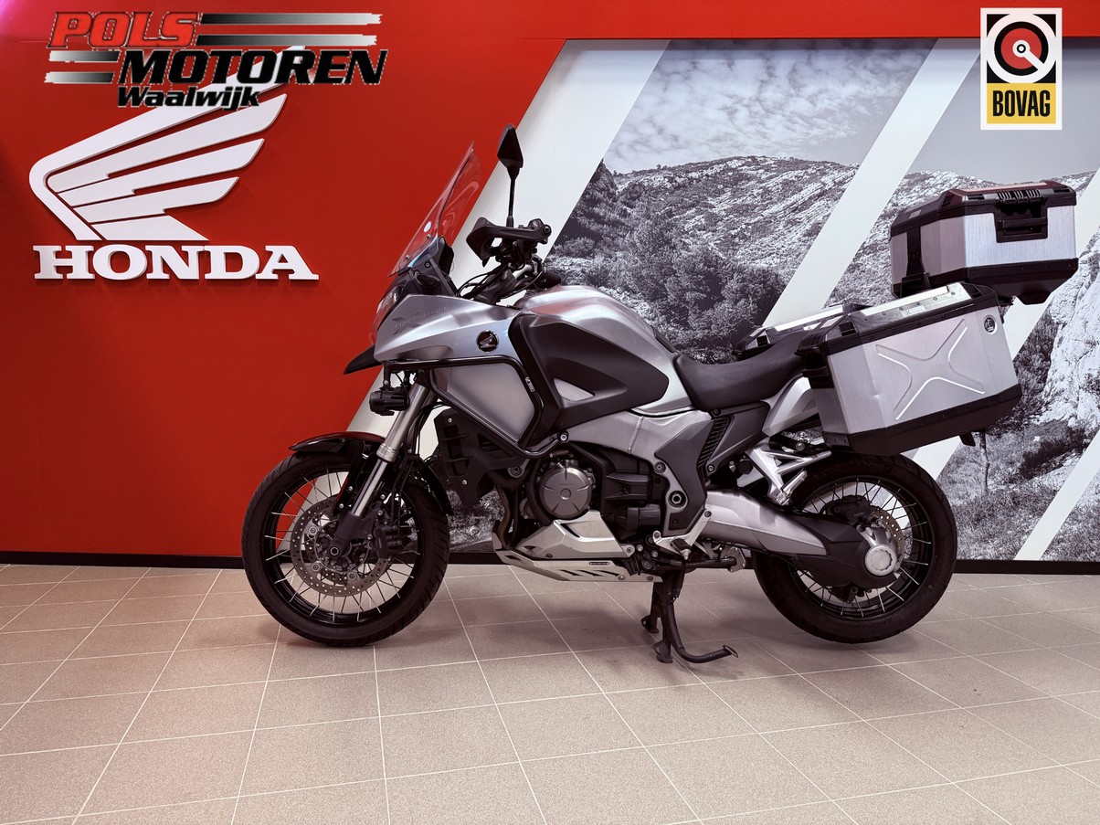 HONDA VFR 1200 XDC
