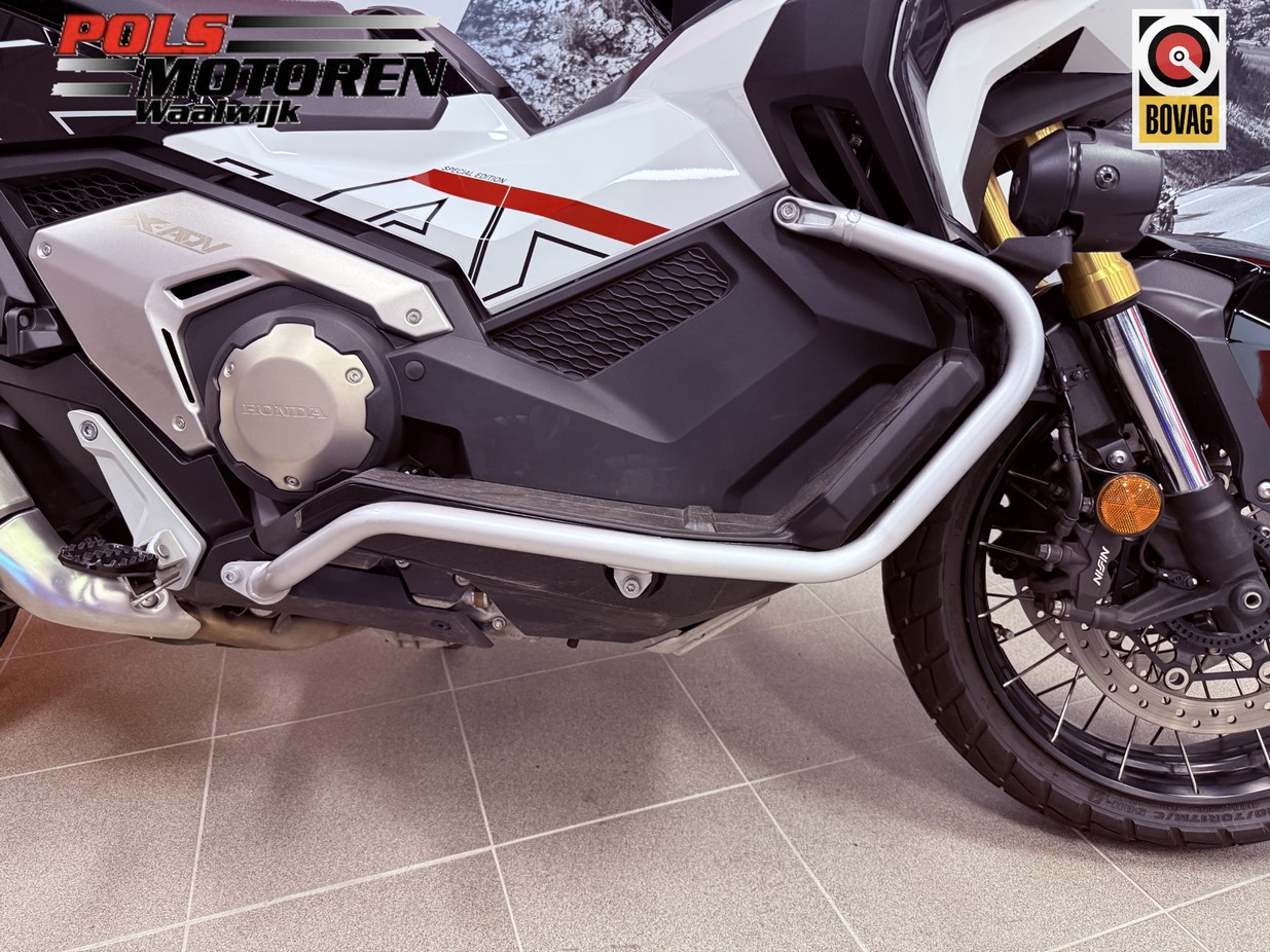 HONDA ADV 750 P