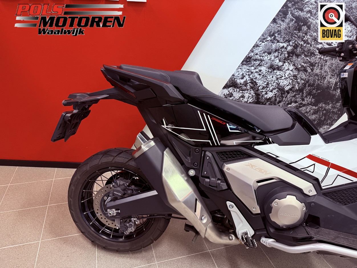 HONDA ADV 750 P