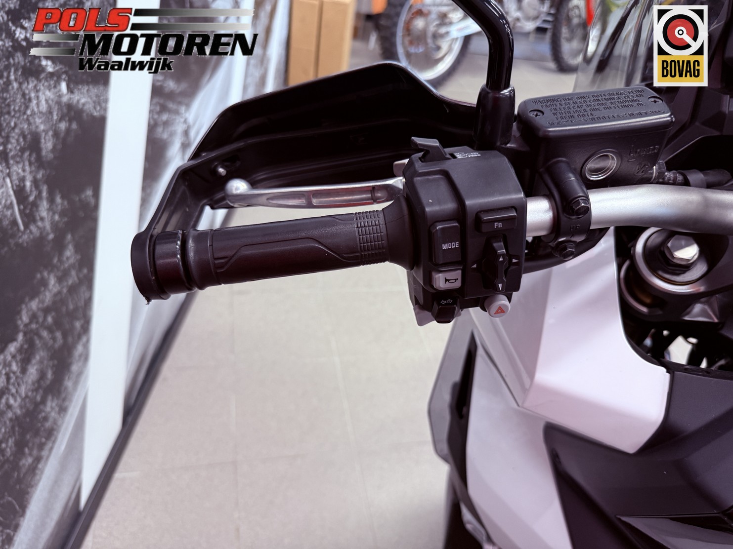 HONDA ADV 750 P