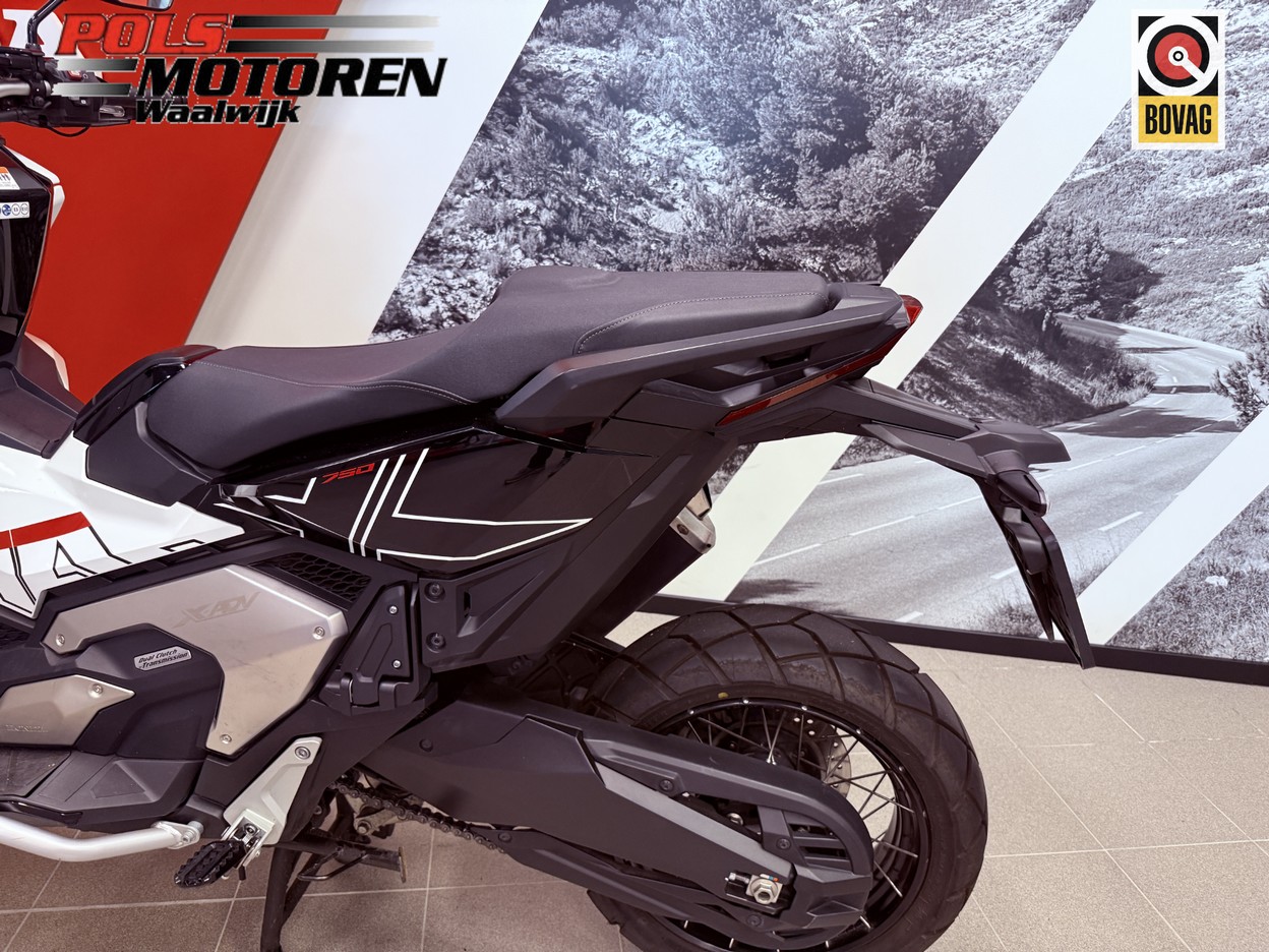 HONDA ADV 750 P