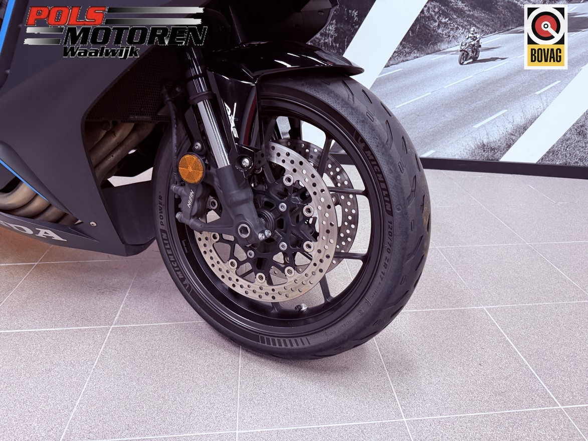 HONDA CBR 650 RAP