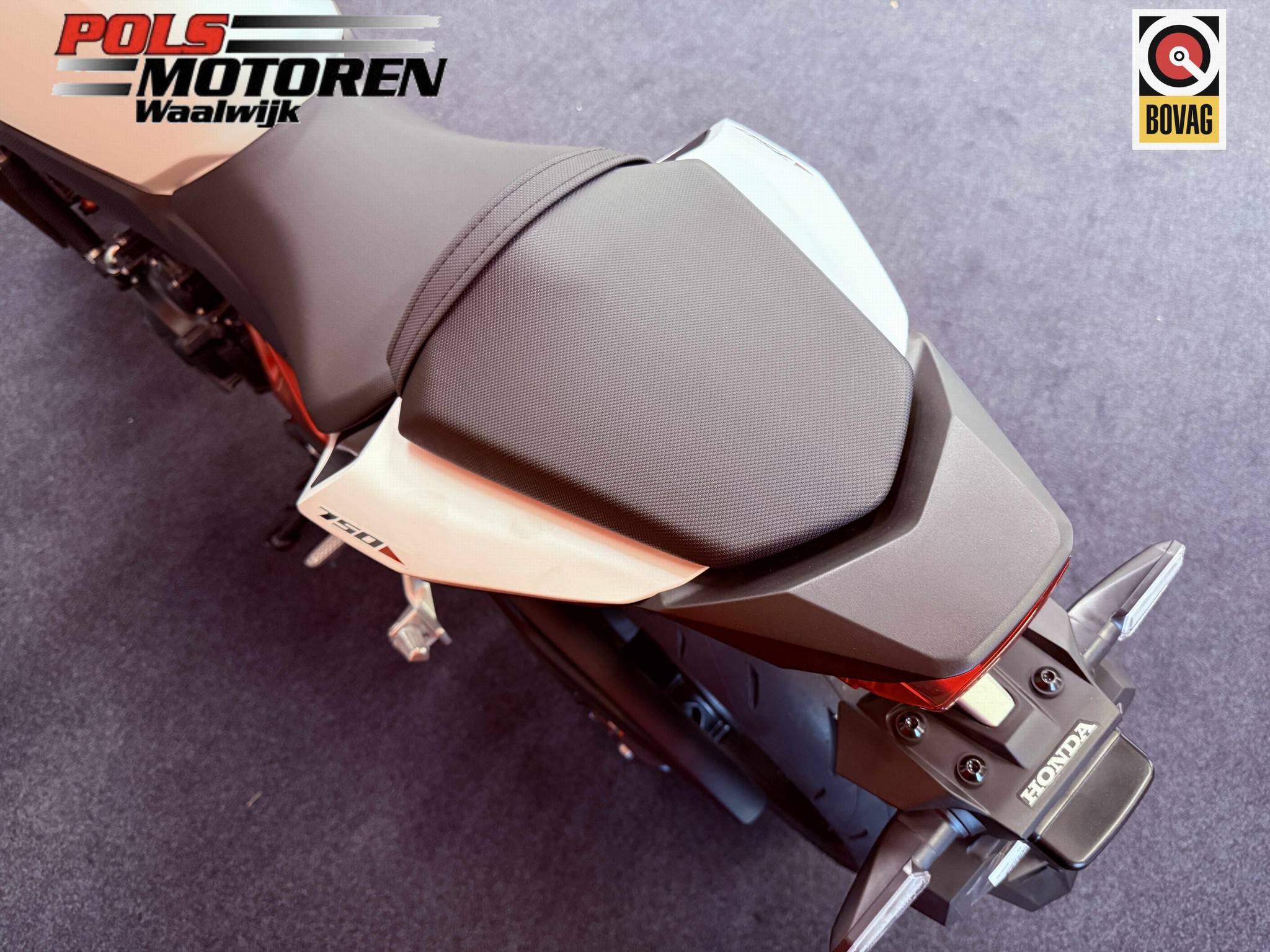 HONDA - CB 750 AS Hornet