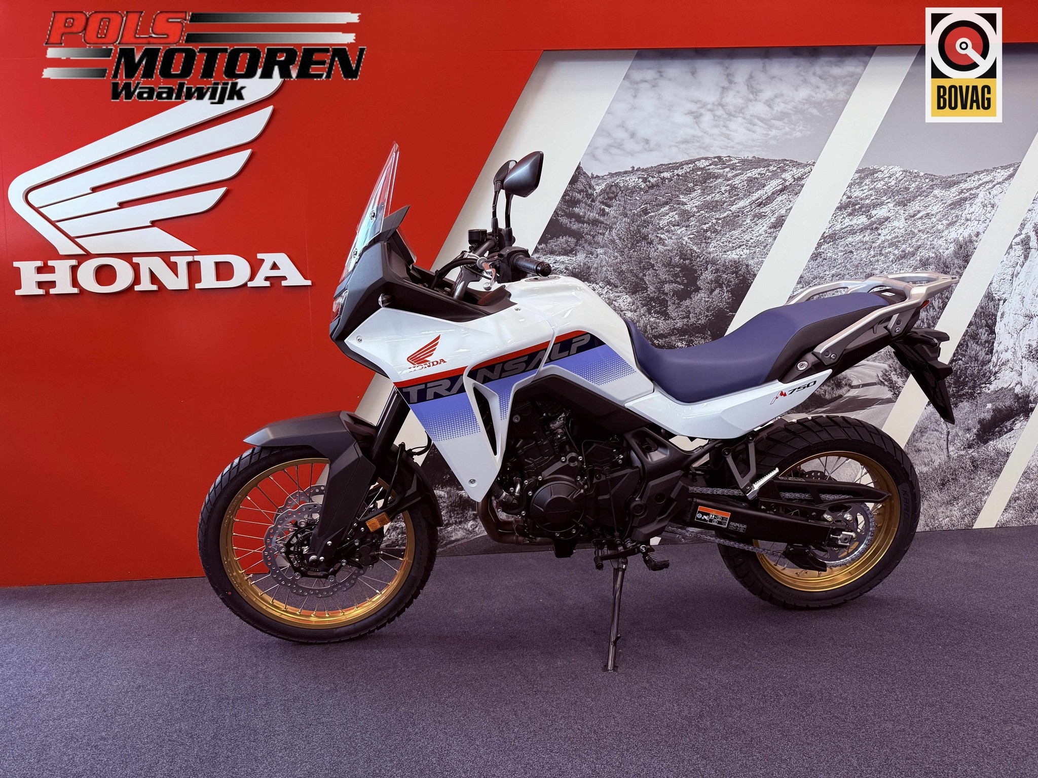 HONDA XL 750 S TransAlp Ross White