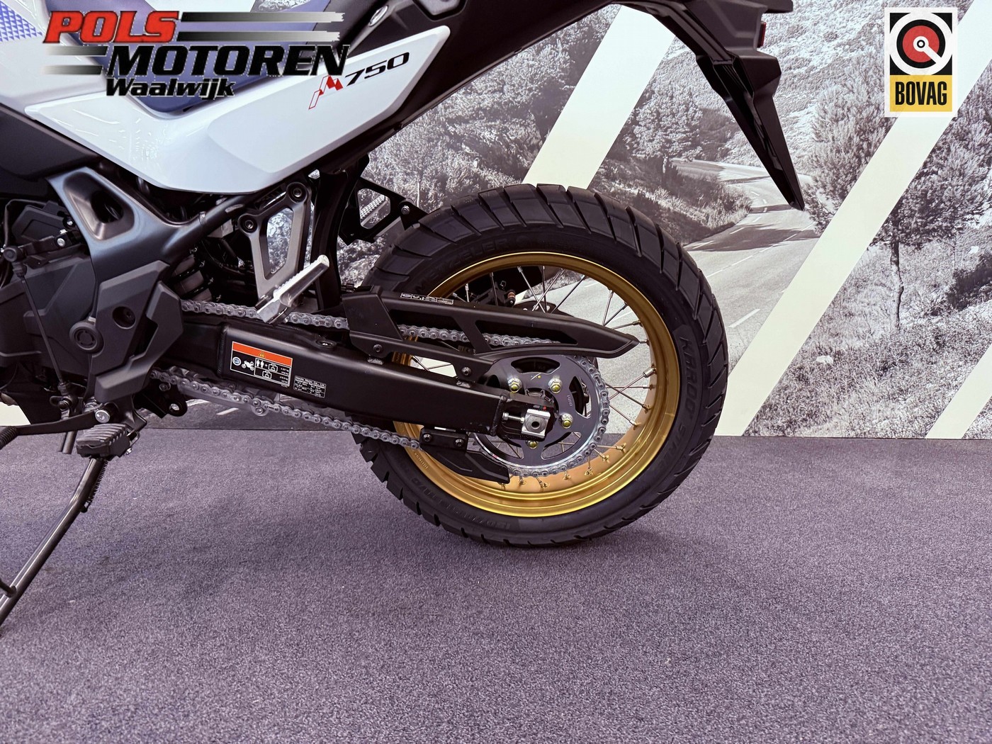 HONDA XL 750 S TransAlp Ross White