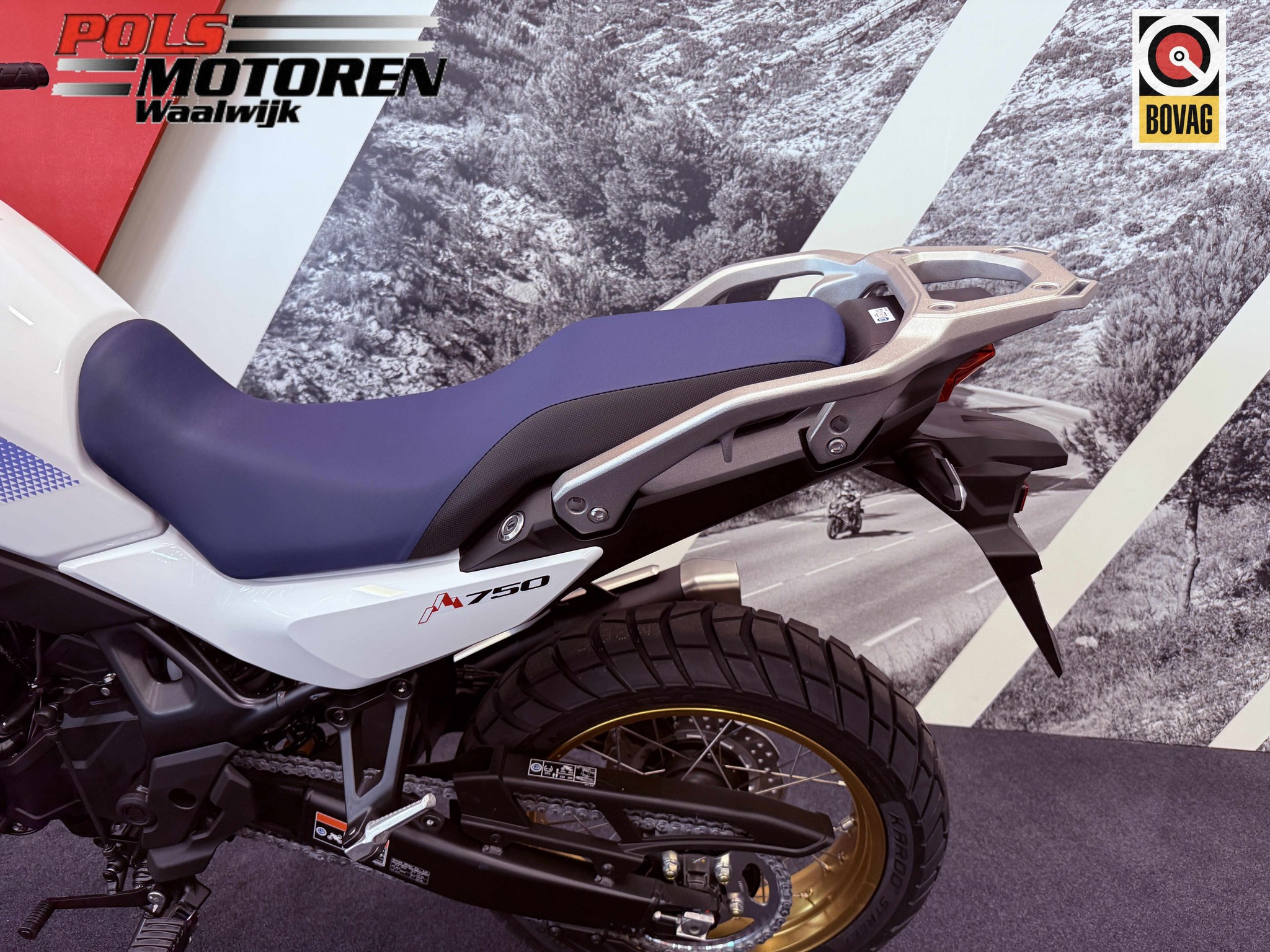 HONDA XL 750 S TransAlp Ross White