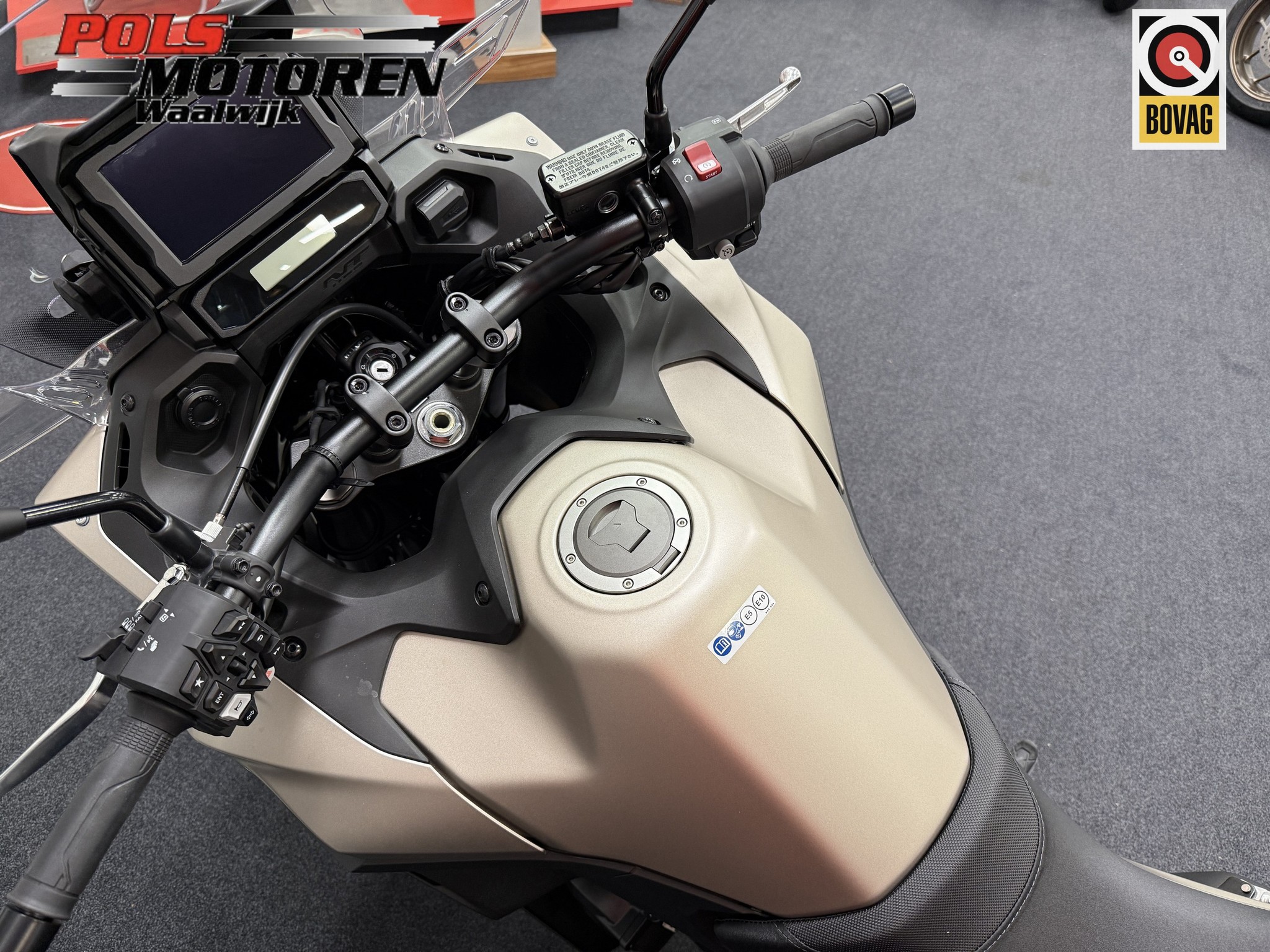 HONDA - NT 1100 AS