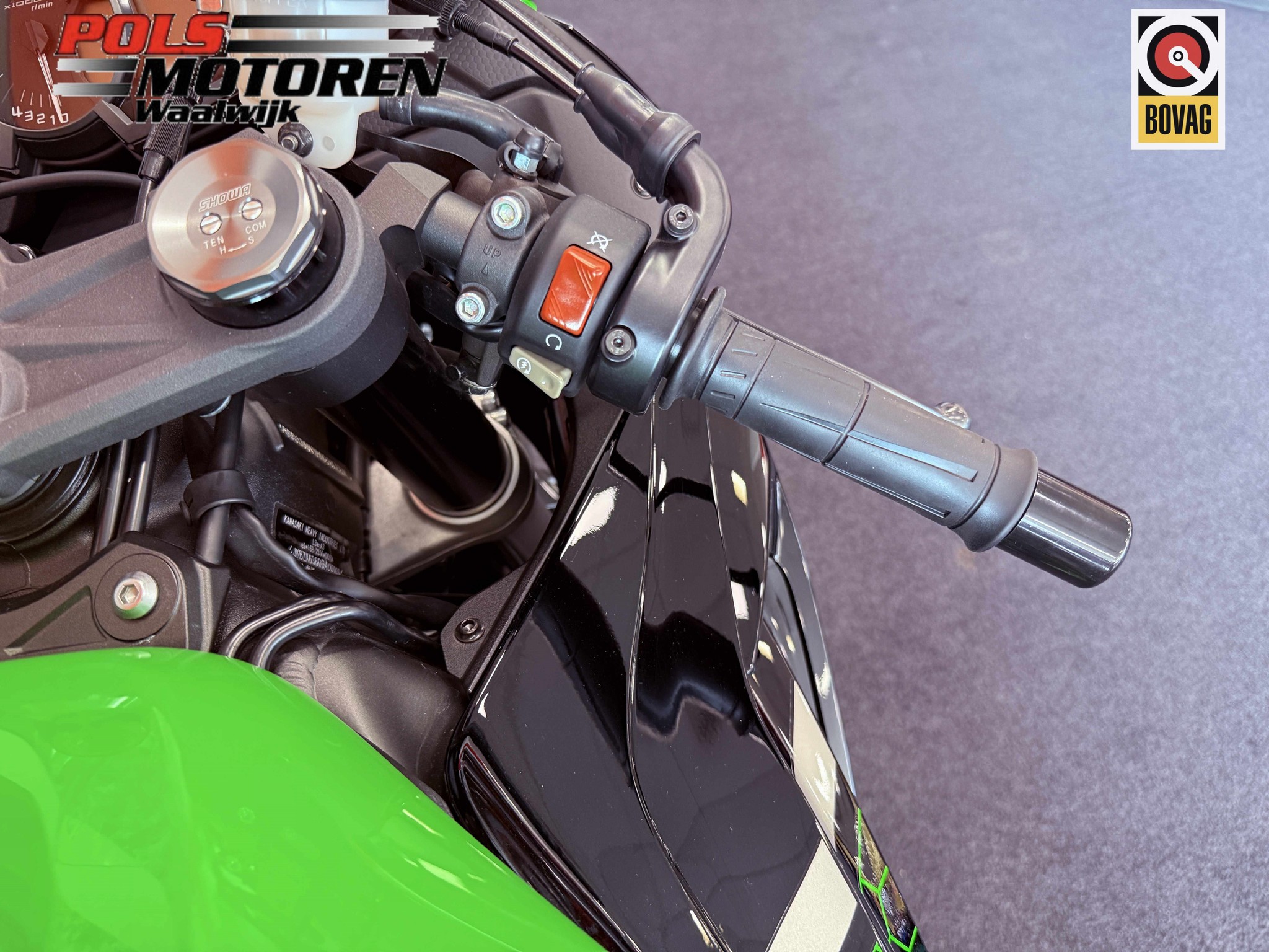KAWASAKI ZX 6 R