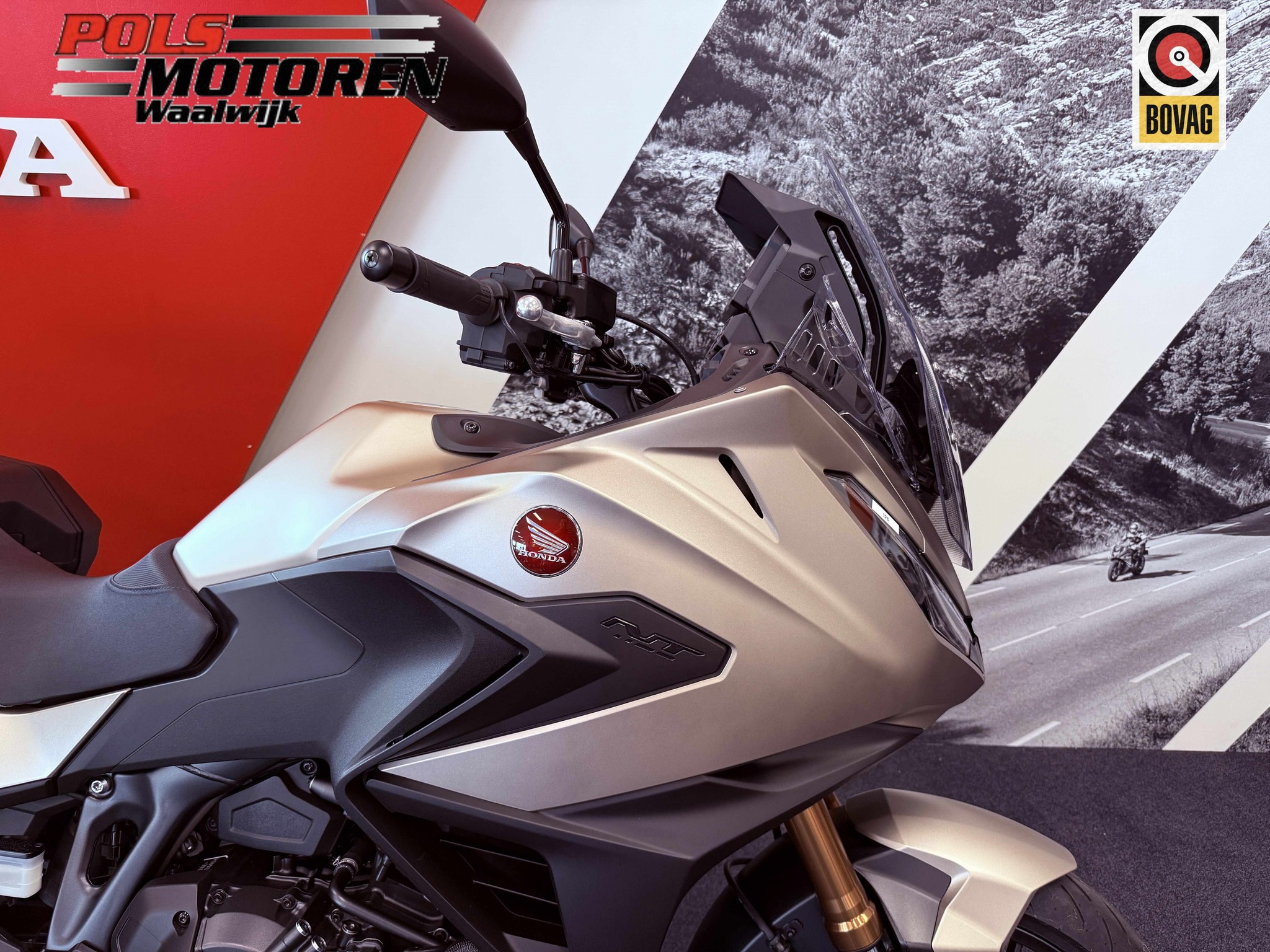 HONDA NT 1100 DES DCT - E-Suspension