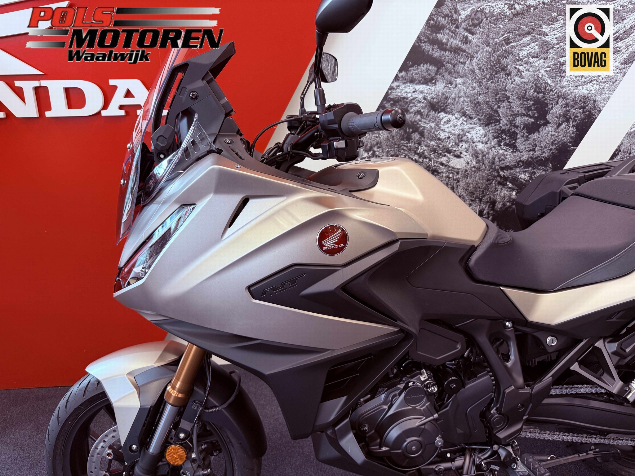 HONDA NT 1100 DES DCT - E-Suspension