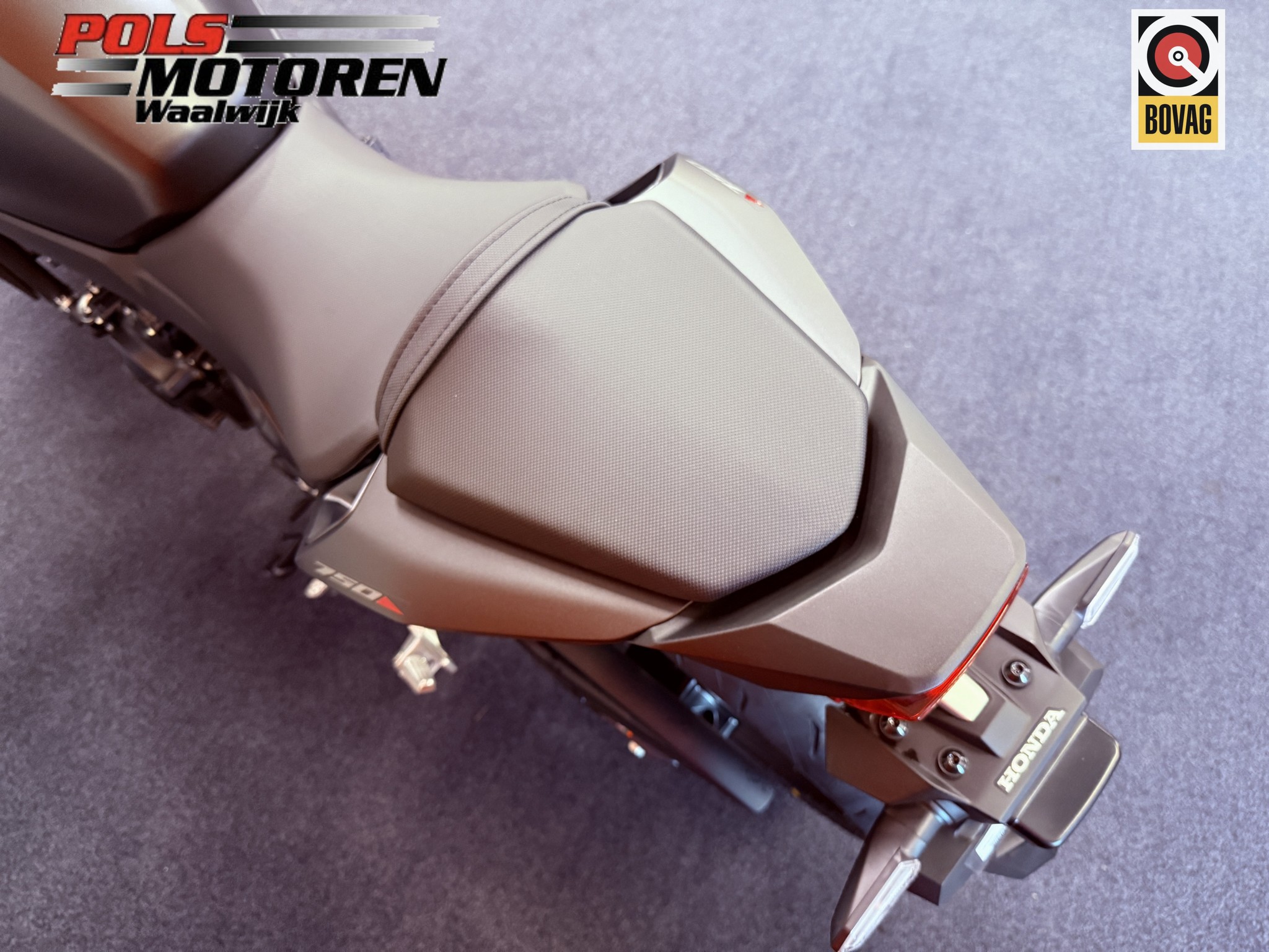 HONDA - CB 750 AS Hornet