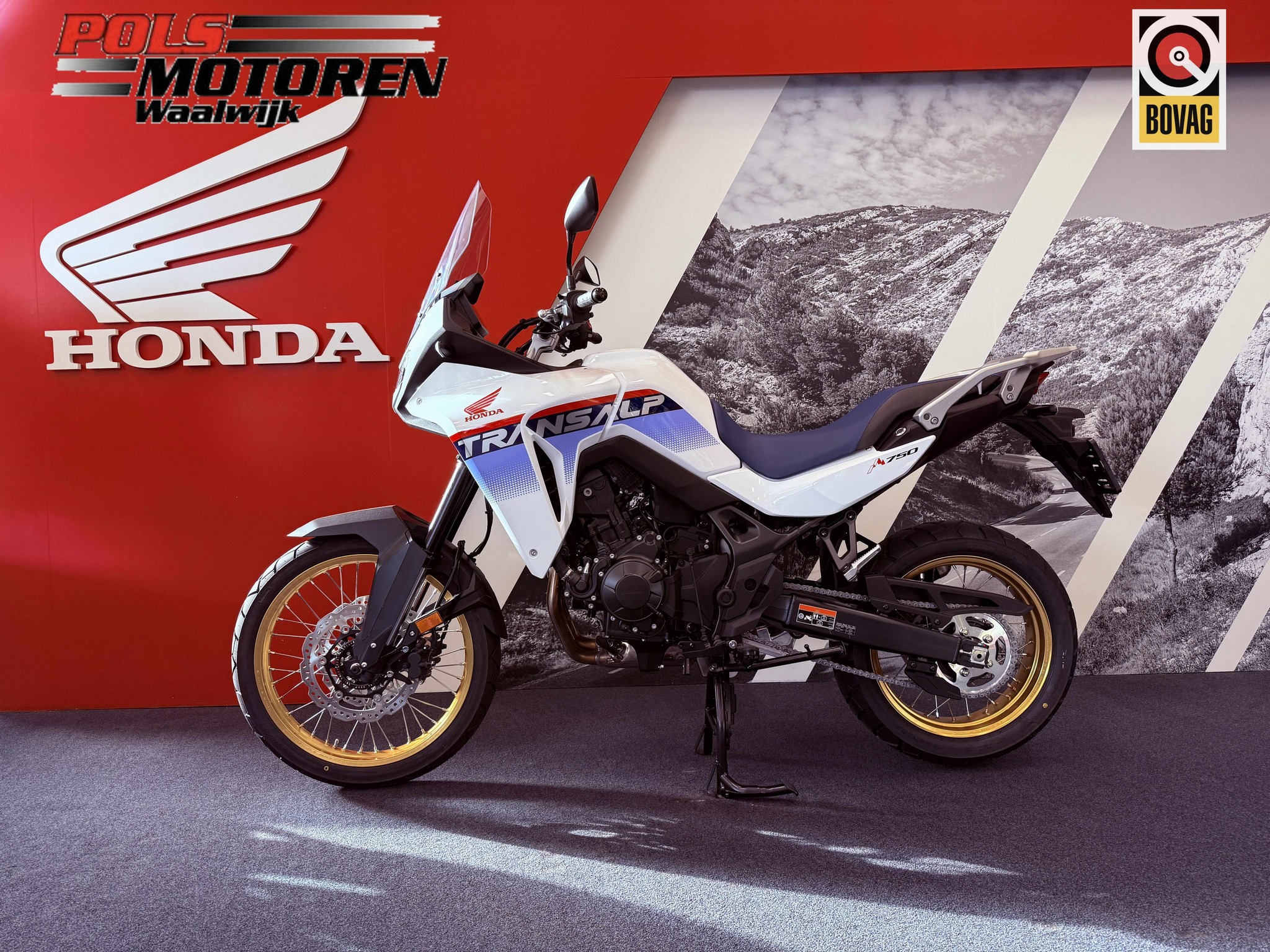 HONDA XL 750 S TransAlp Ross White