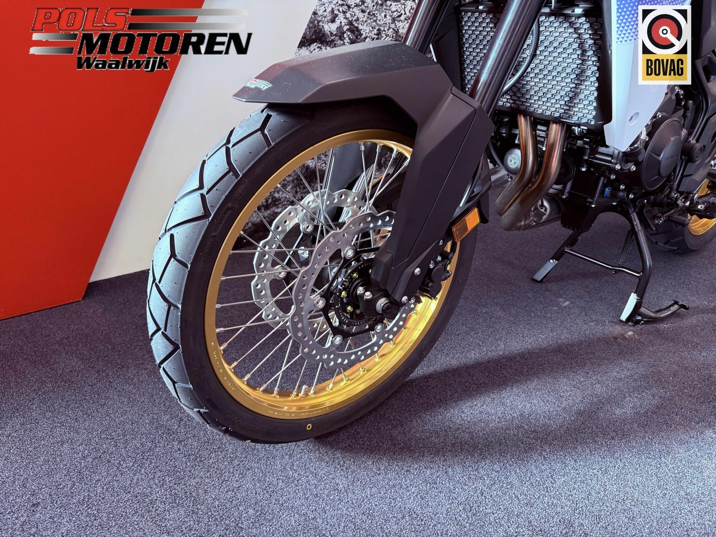 HONDA XL 750 S TransAlp Ross White