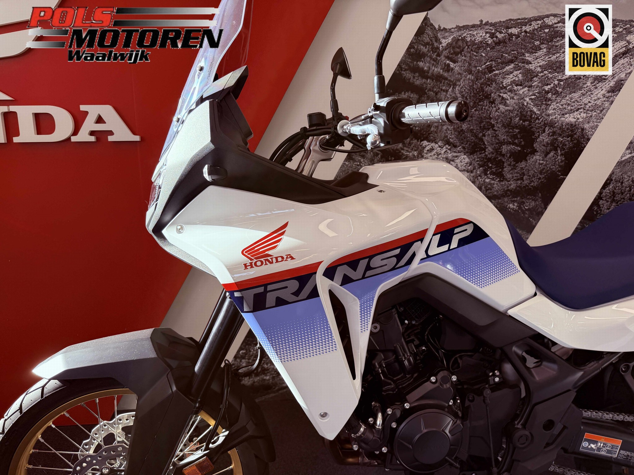 HONDA XL 750 S TransAlp Ross White