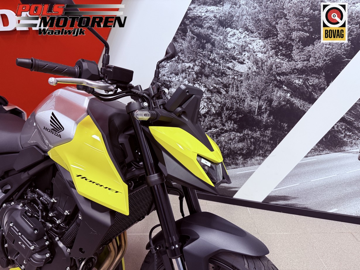 HONDA CB 750 ACT Hornet E-Clutch DEM