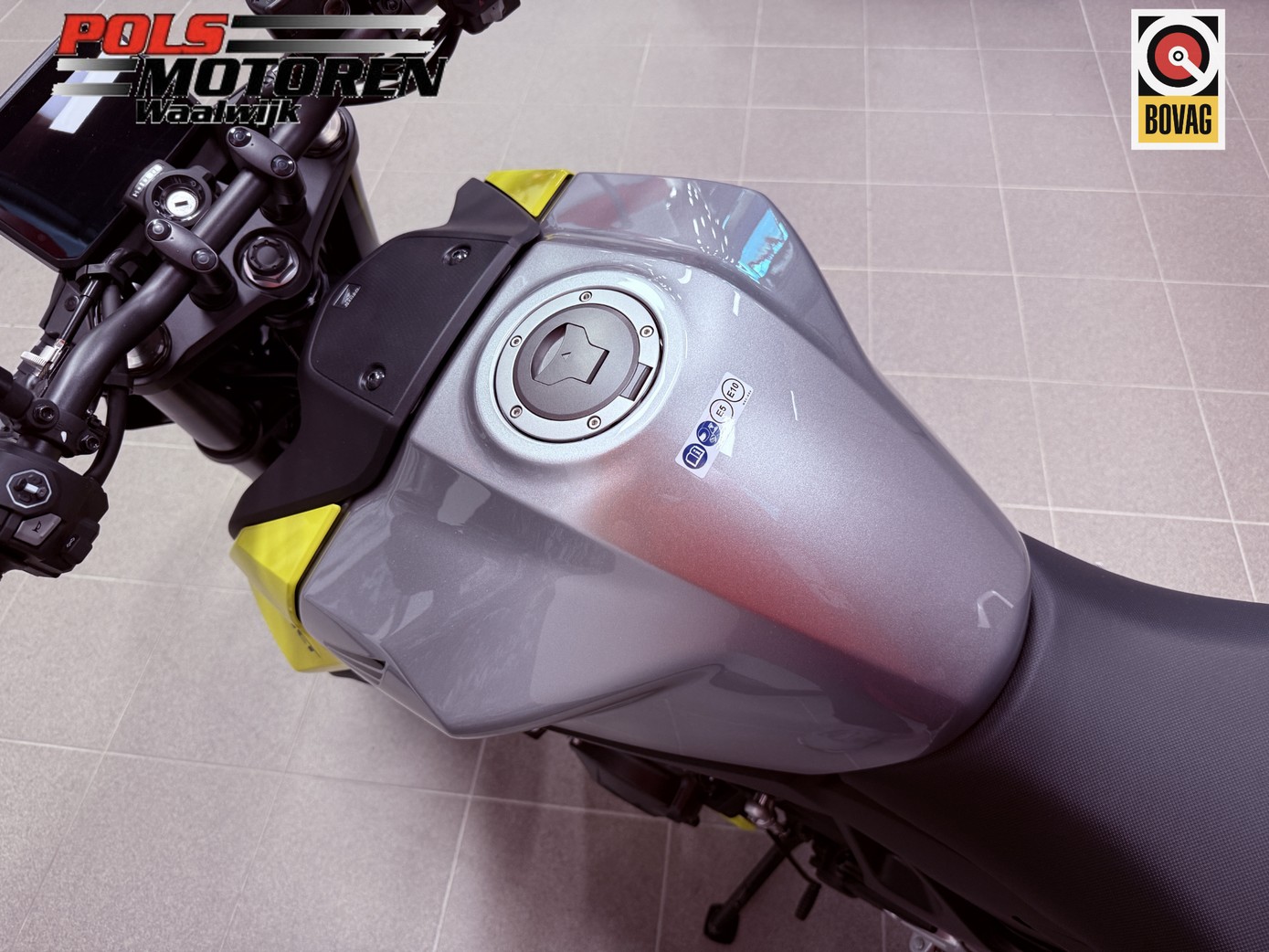 HONDA CB 750 ACT Hornet E-Clutch DEM