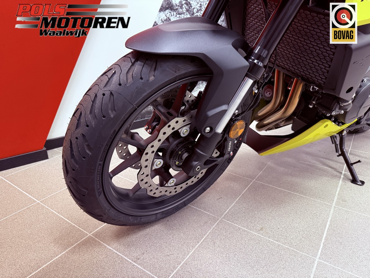 HONDA CB 750 ACT Hornet E-Clutch DEM