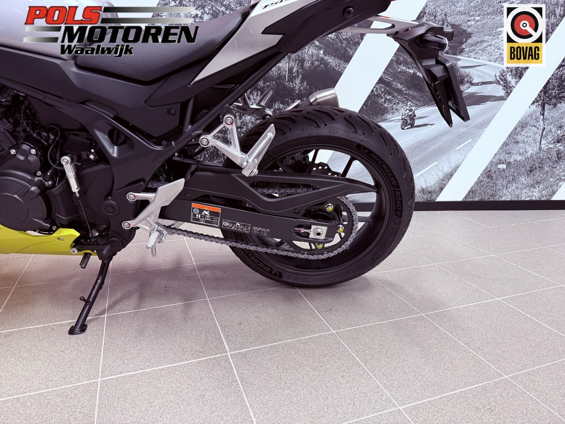 HONDA CB 750 ACT Hornet E-Clutch DEM